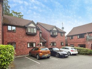 Front External- click for photo gallery